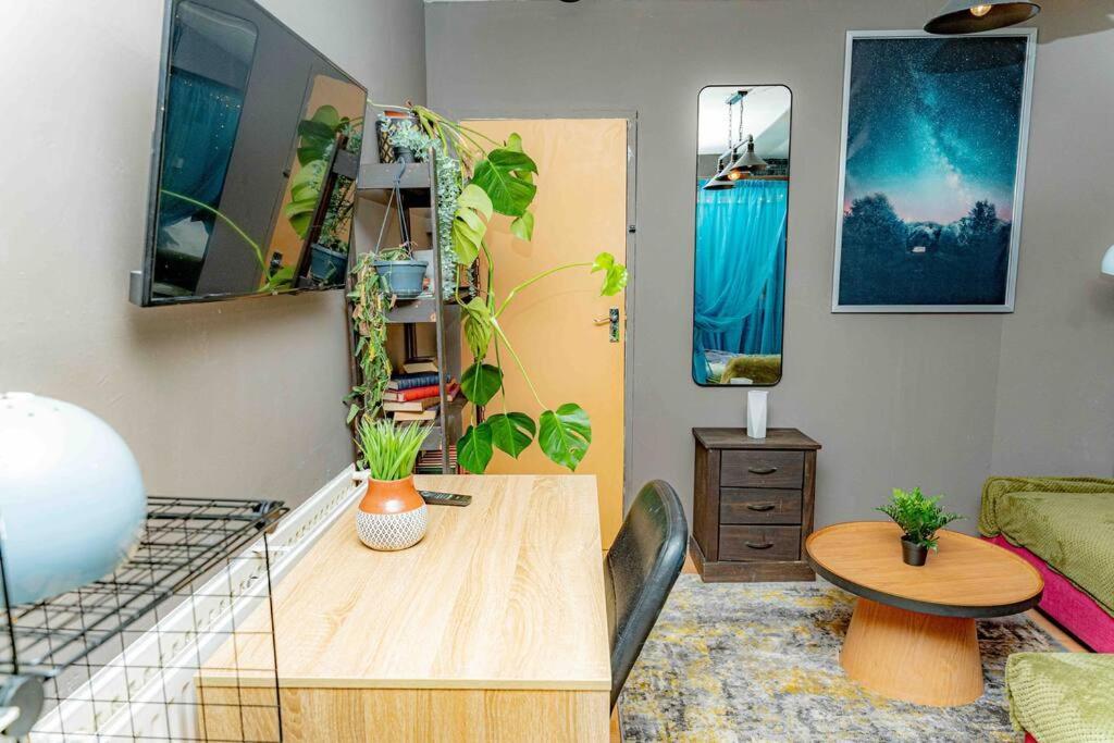 Unique Home W/Garden Hot Tub, Sauna & Cinema Room Londýn Exteriér fotografie